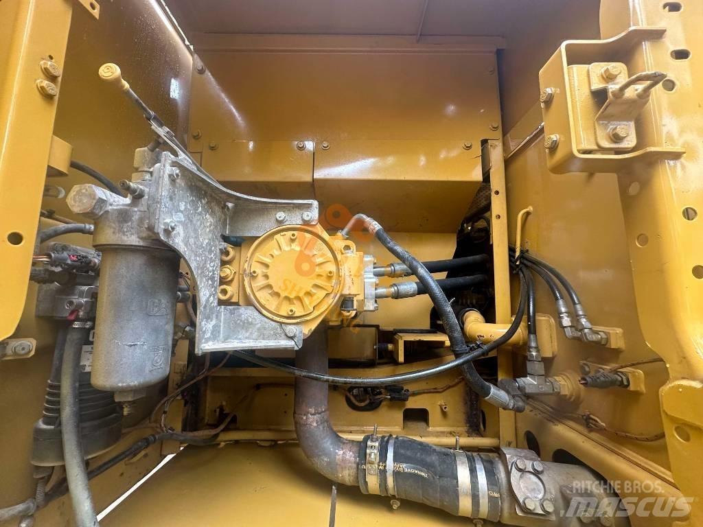 CAT 330 Гусеничные экскаваторы