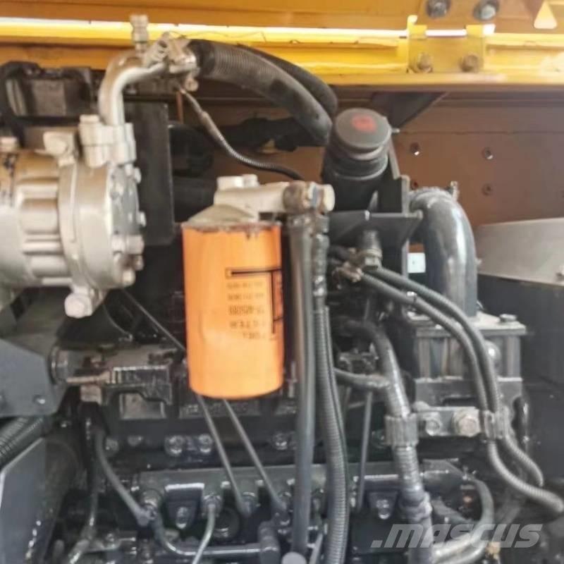 Komatsu PC 60 Гусеничные экскаваторы