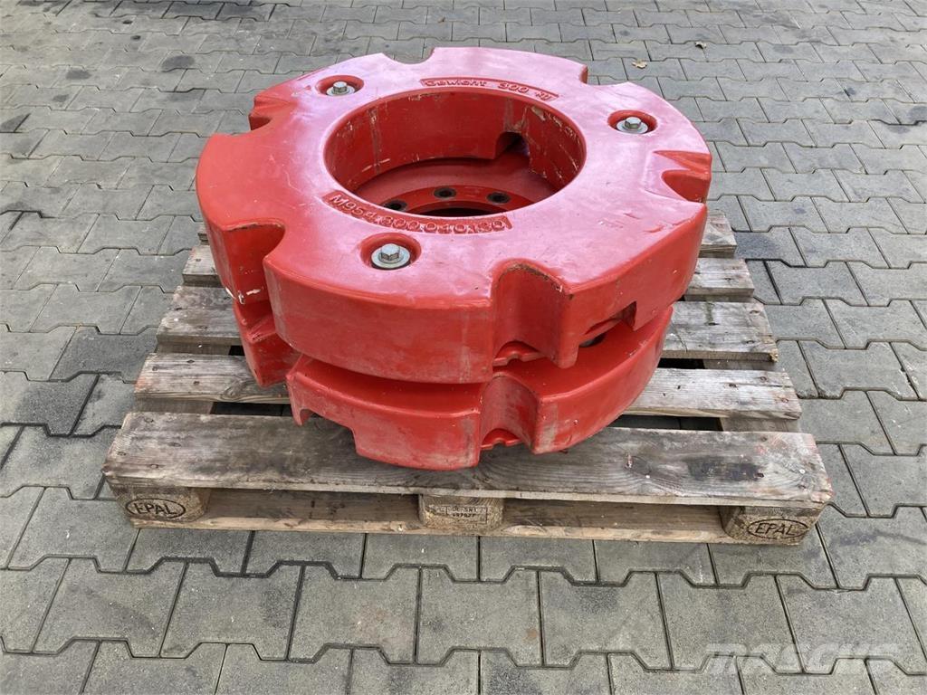 Fendt 2x 300 kg Сельхозтехника - Другие