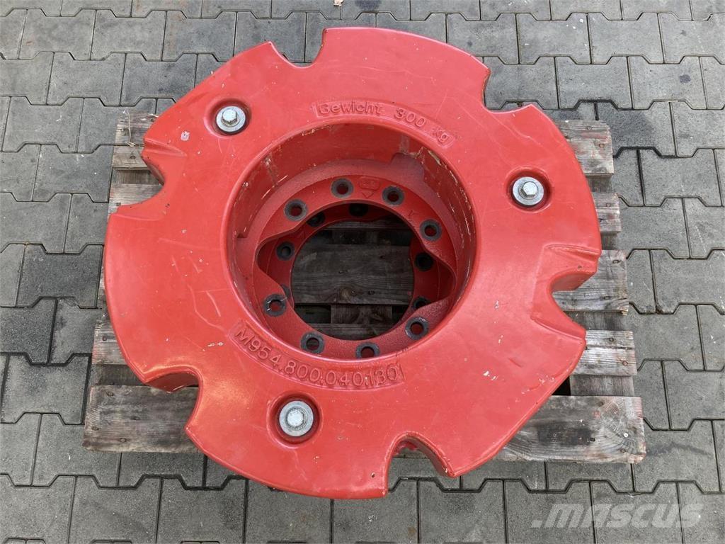 Fendt 2x 300 kg Сельхозтехника - Другие