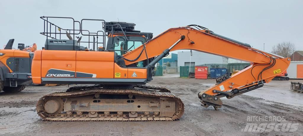 Doosan DX225LC-5 Гусеничные экскаваторы