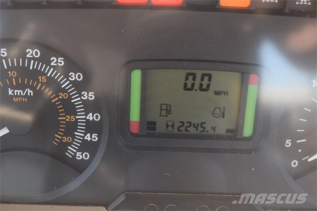 John Deere 6220 Трактора