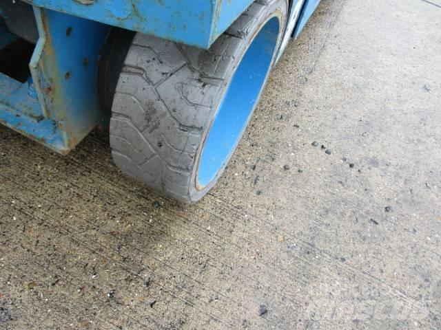 Genie GS 3246 (962) Ножничные подъемники