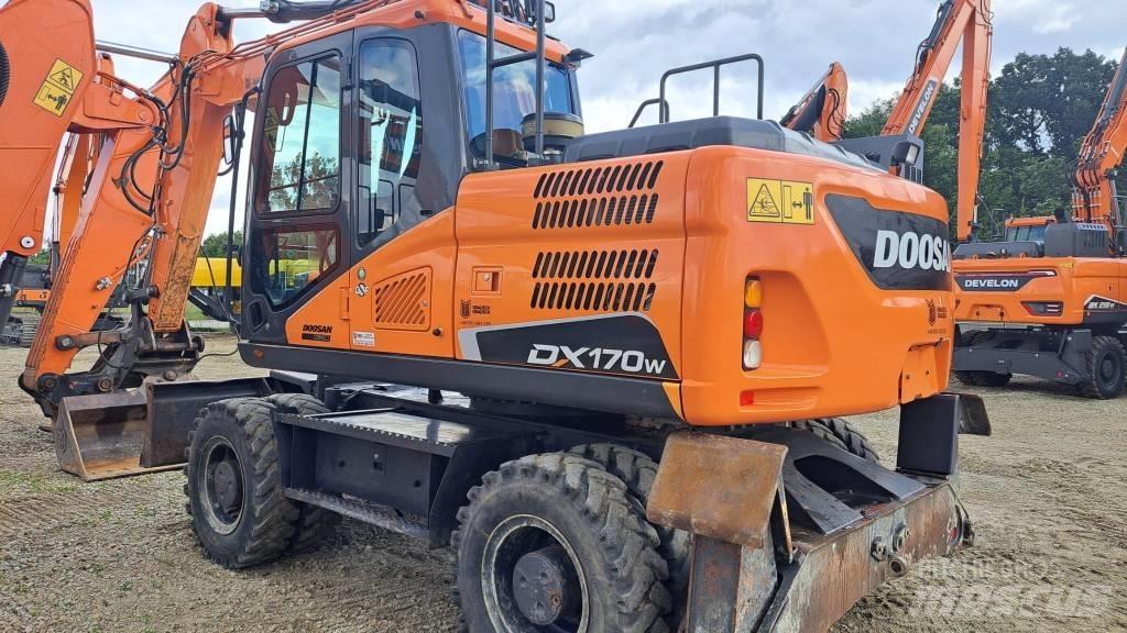 Doosan DX 170 W Колёсные экскаваторы