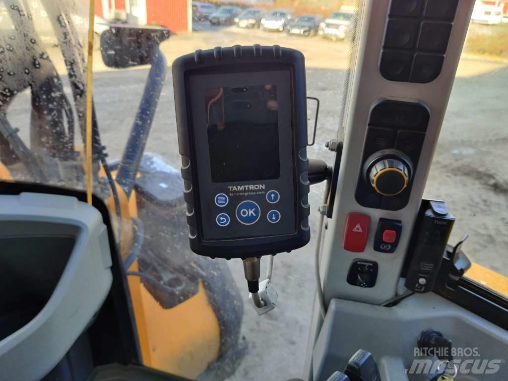 JCB 457HT Фронтальные погрузчики