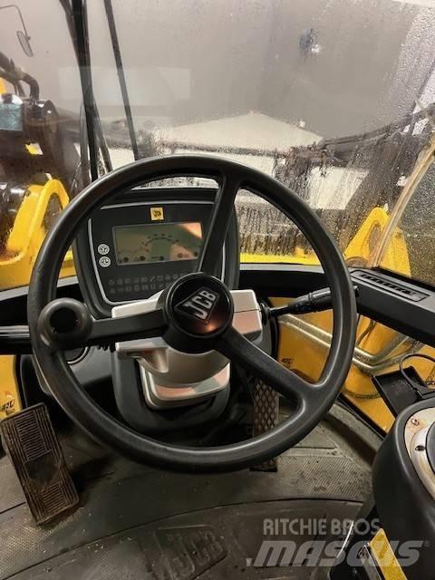 JCB 436HT Фронтальные погрузчики