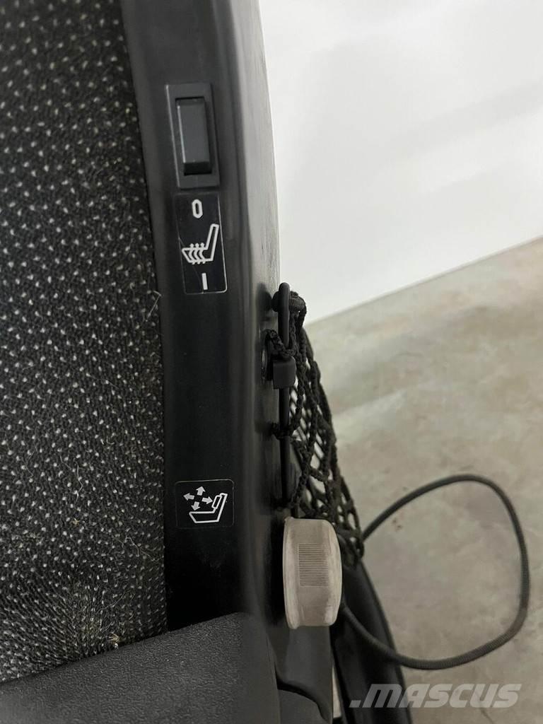 Liebherr Stoel Коммерческий транспорт - Другие