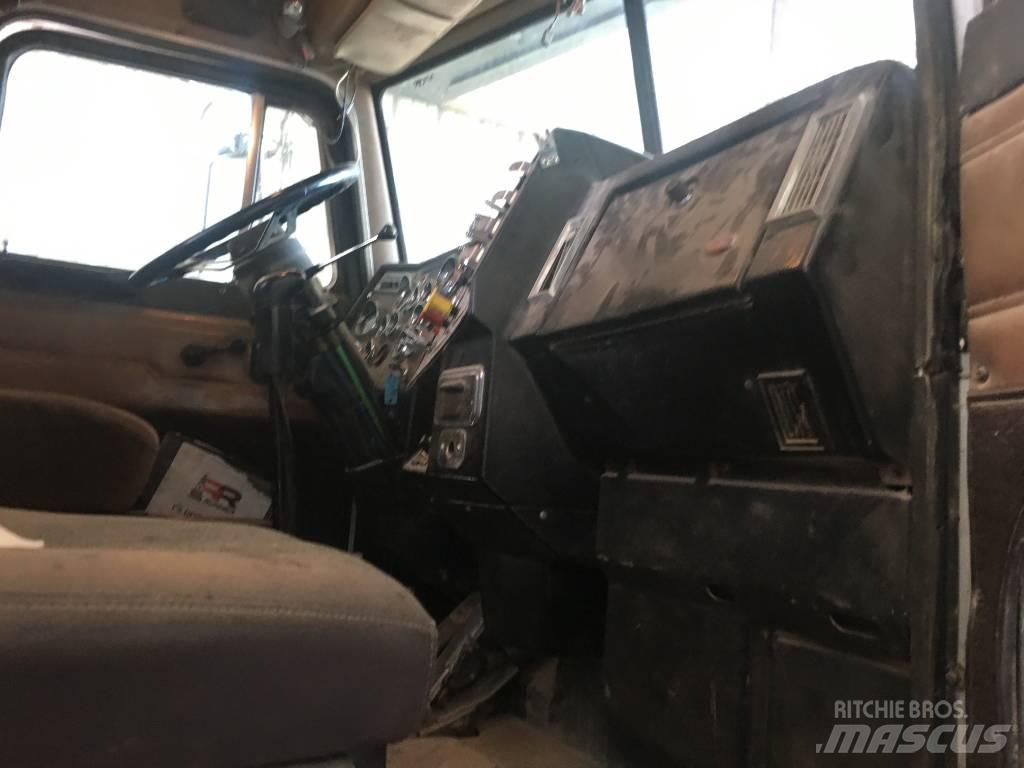 Peterbilt 378 Сварочные тракторы