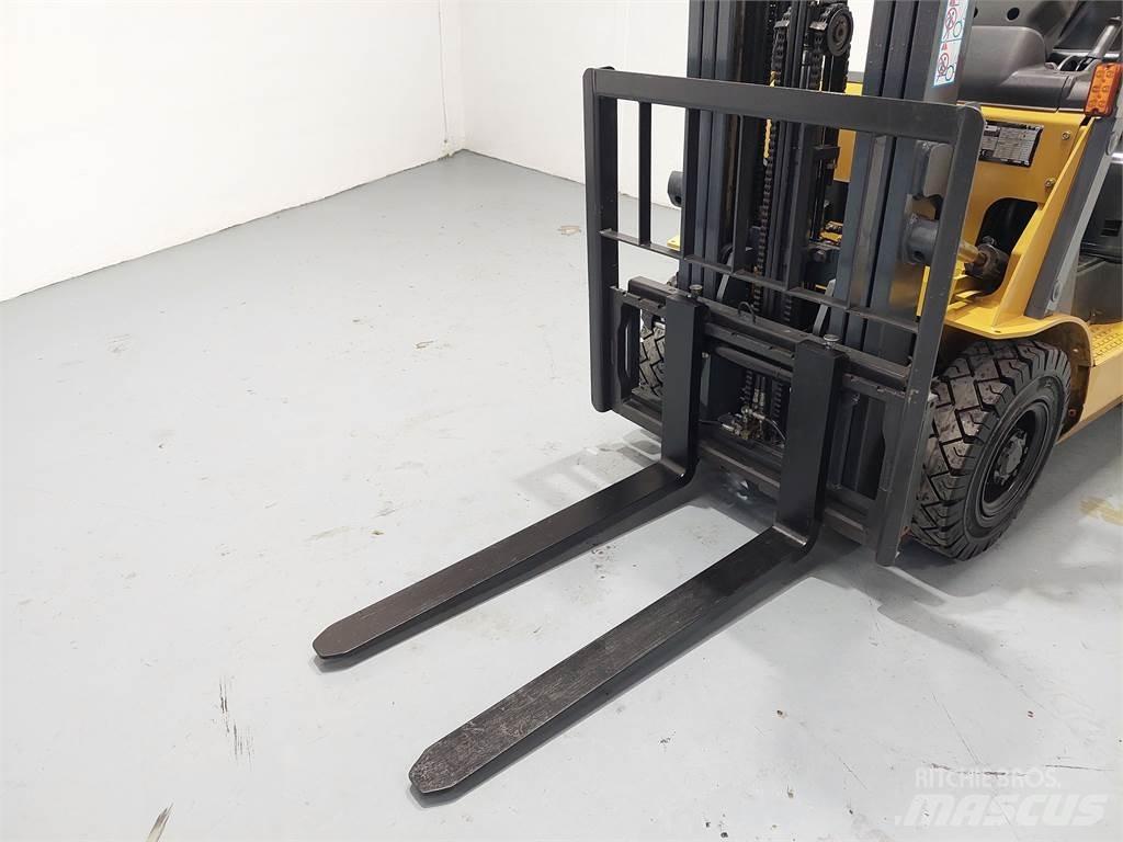 CAT DP18NTD Дизельные погрузчики