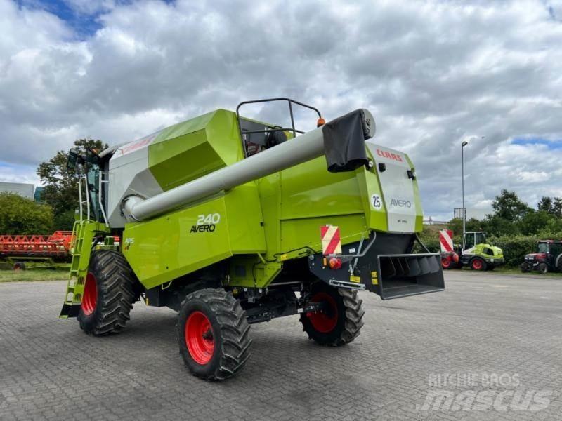 CLAAS AVERO 240 Зерноуборочные комбайны
