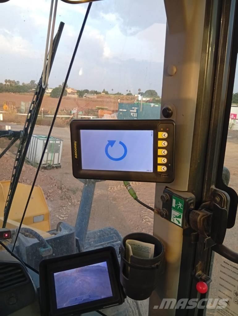 Komatsu WA 380-8 Фронтальные погрузчики