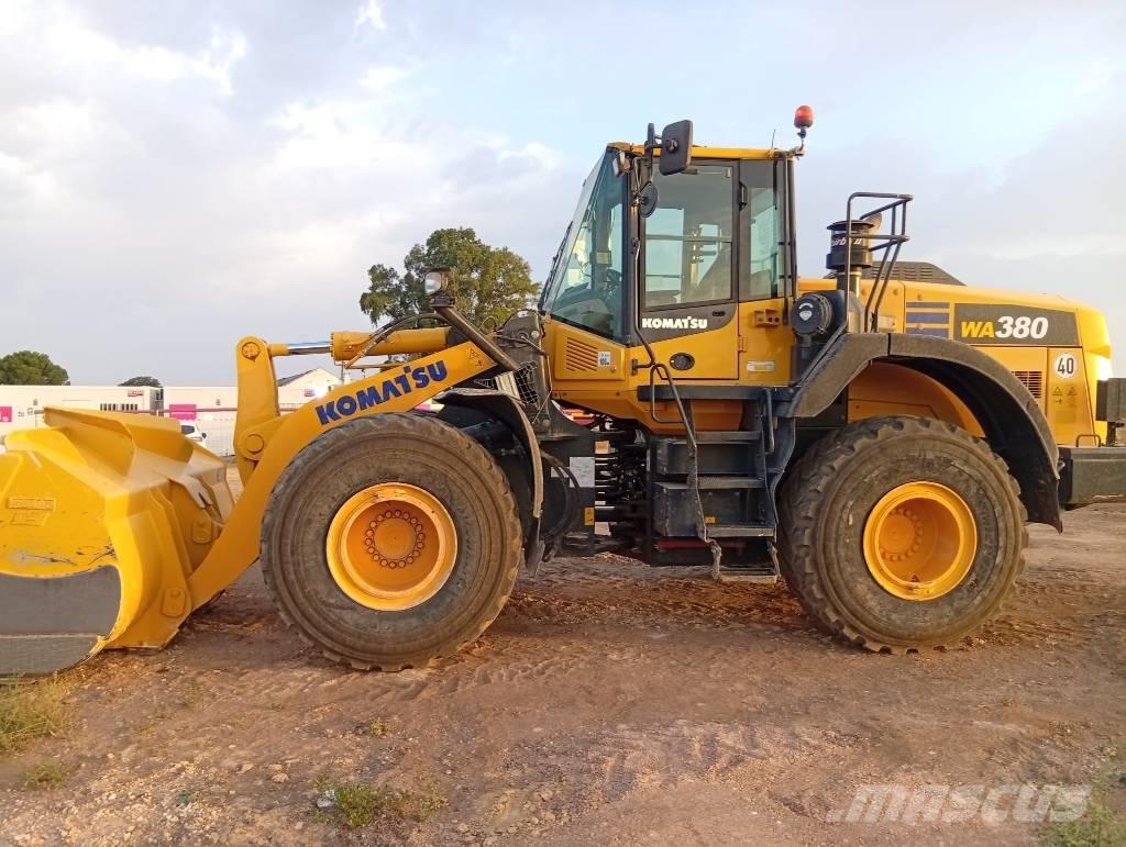 Komatsu WA 380-8 Фронтальные погрузчики