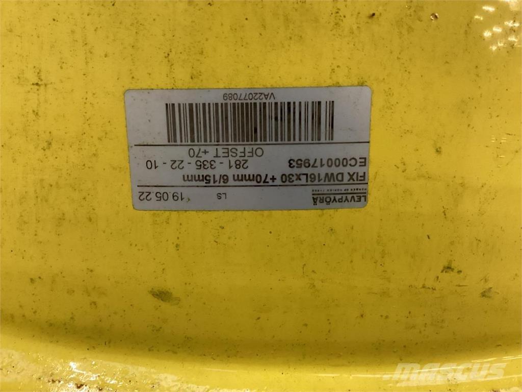 John Deere 16x30 Шины и колёса