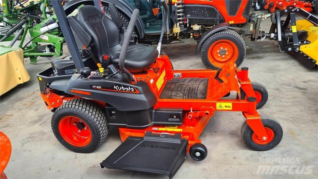 Kubota Z1-421 Газонокосилки