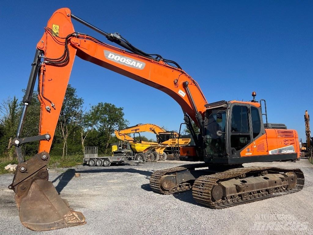 Doosan DX 225 LC-5 Гусеничные экскаваторы