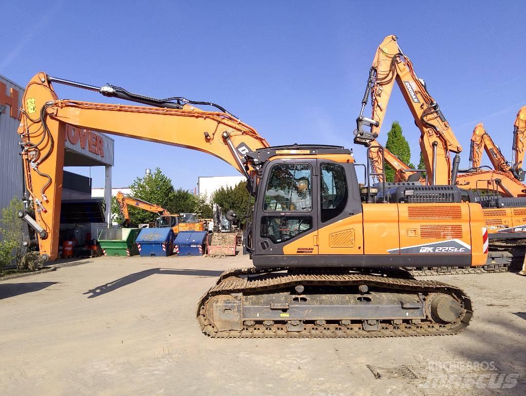 Doosan DX225LC-7 Гусеничные экскаваторы