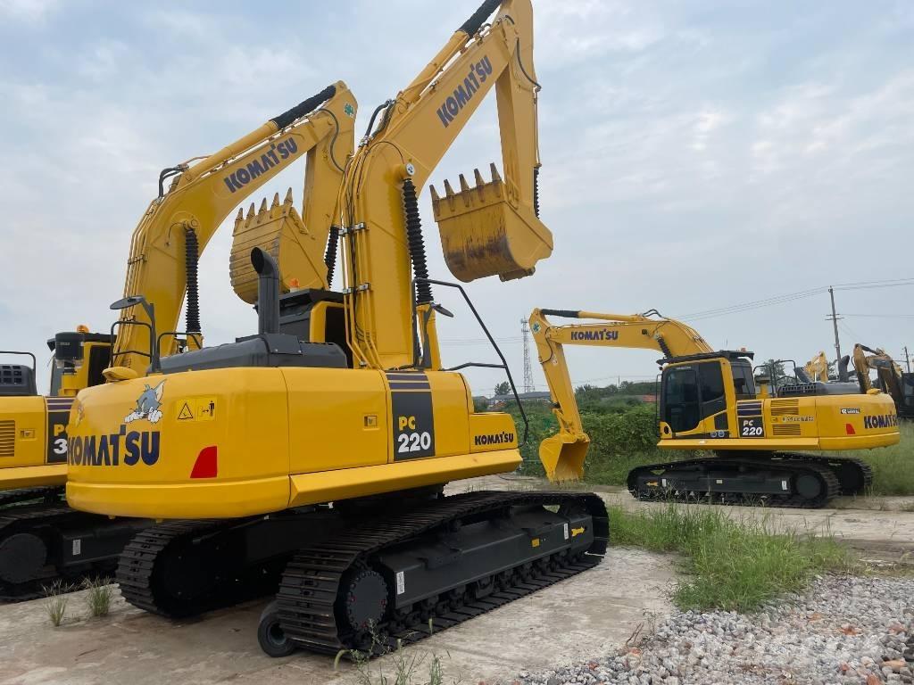 Komatsu PC 220 Гусеничные экскаваторы