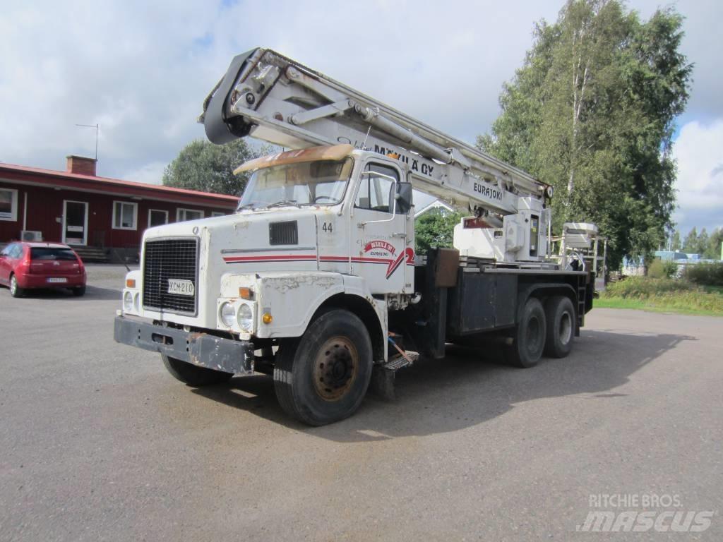 Volvo N 7 6x2 4200 Специальные грузовики