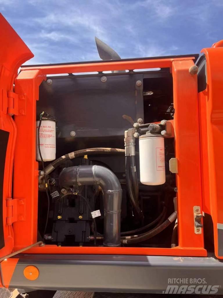 Doosan DH150W Колёсные экскаваторы