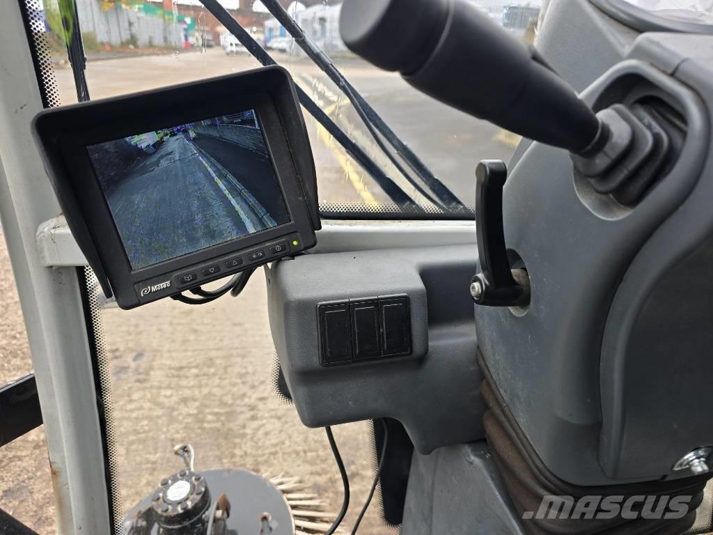 Bucher CityCat 1300 Вакуумные уборочные машины