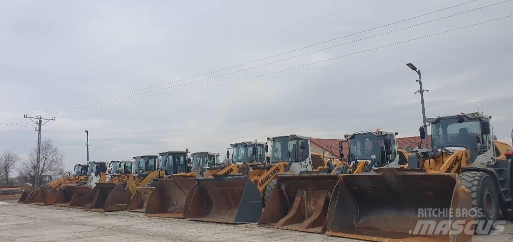 CAT 938M Фронтальные погрузчики