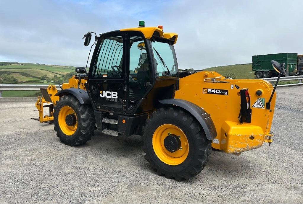 JCB 540-140 Телескопические погрузчики