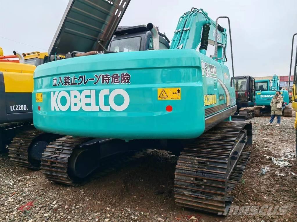 Kobelco SK200D Гусеничные экскаваторы