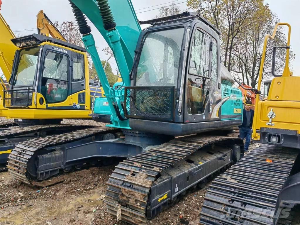 Kobelco SK200D Гусеничные экскаваторы