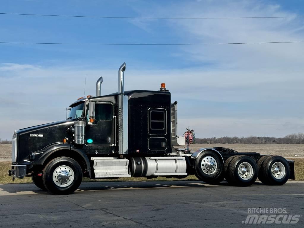 Kenworth T800 Седельные тягачи