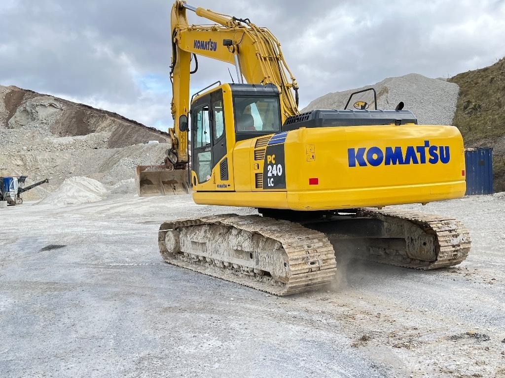 Komatsu PC 240 Гусеничные экскаваторы