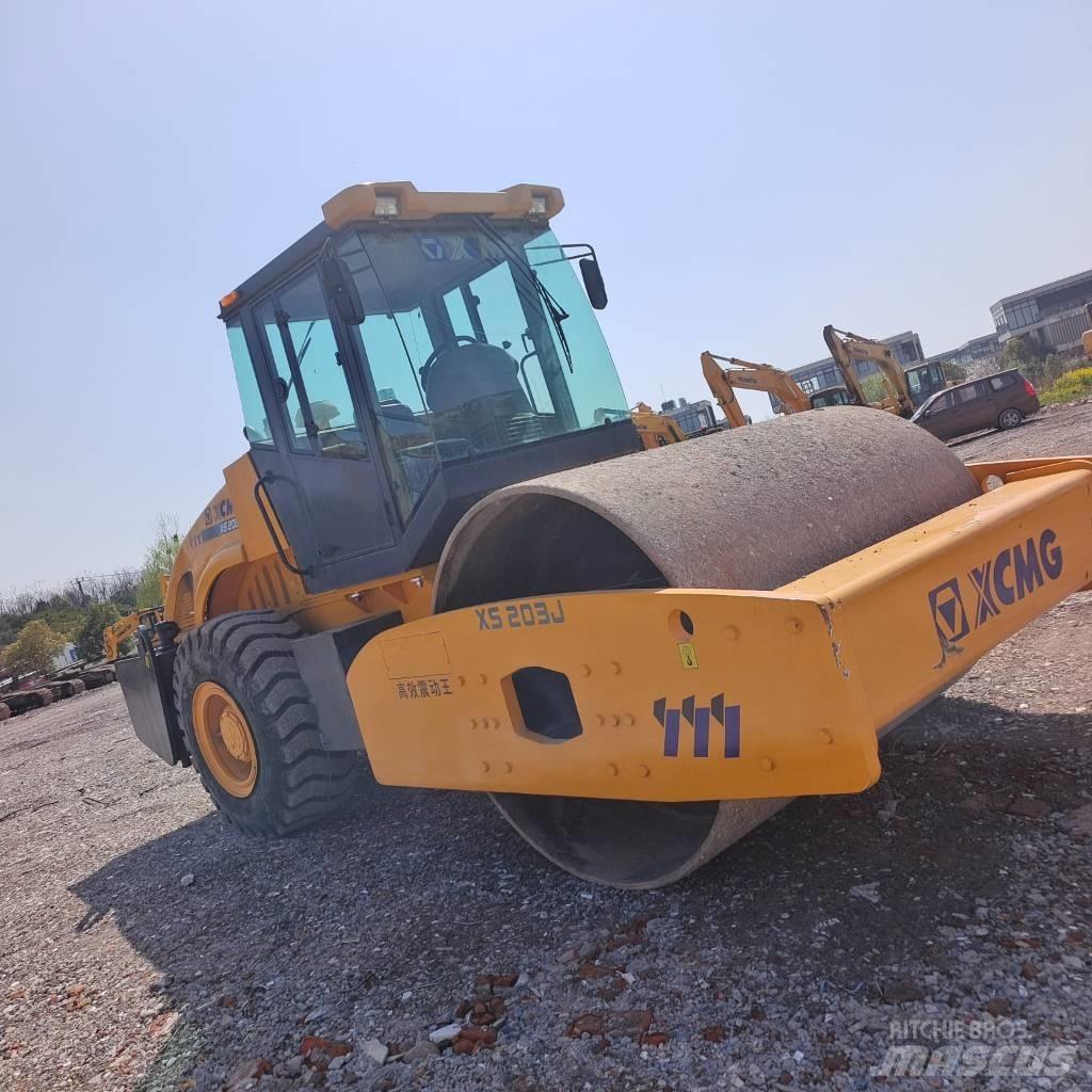 XCMG XS203J Грунтовые катки