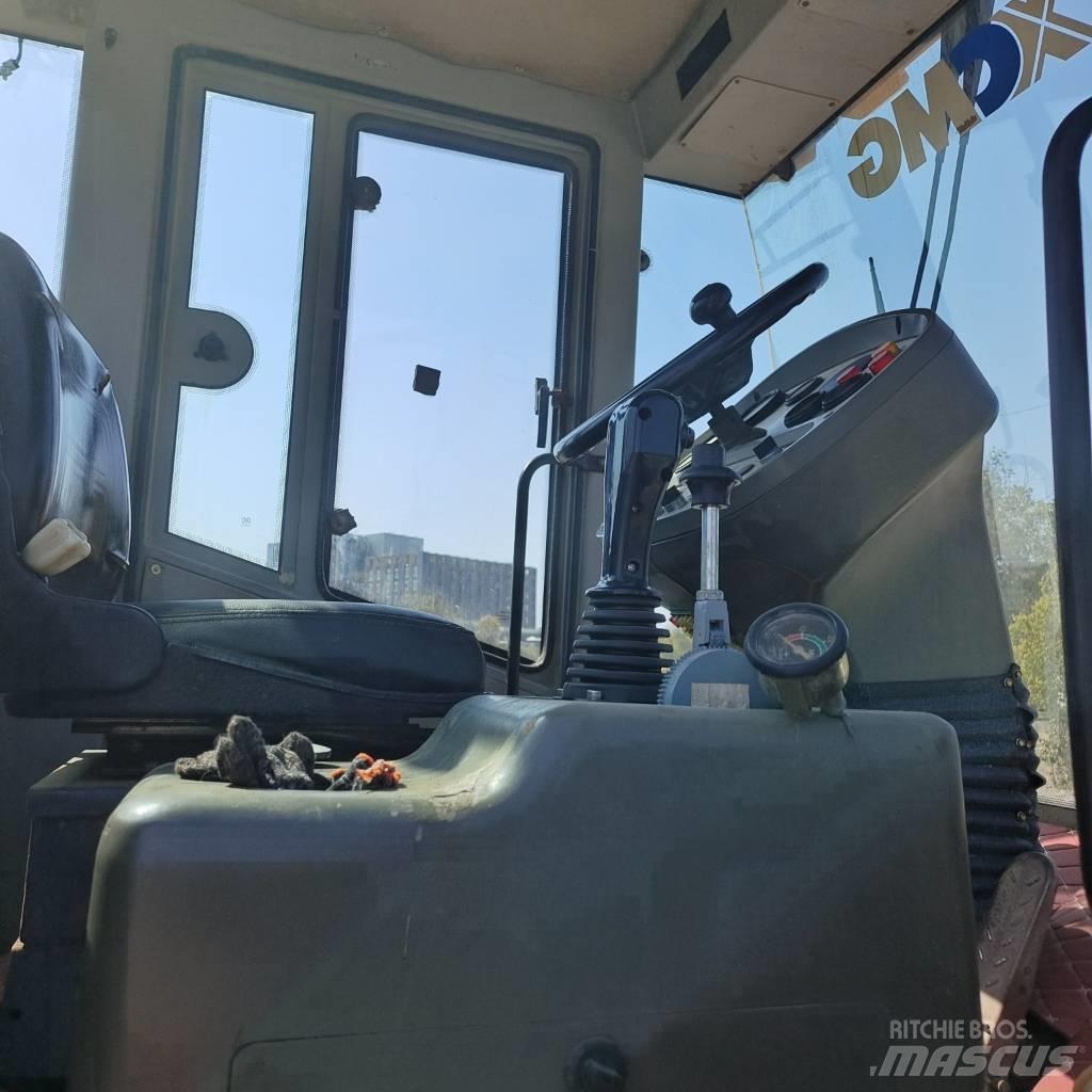 XCMG XS203J Грунтовые катки