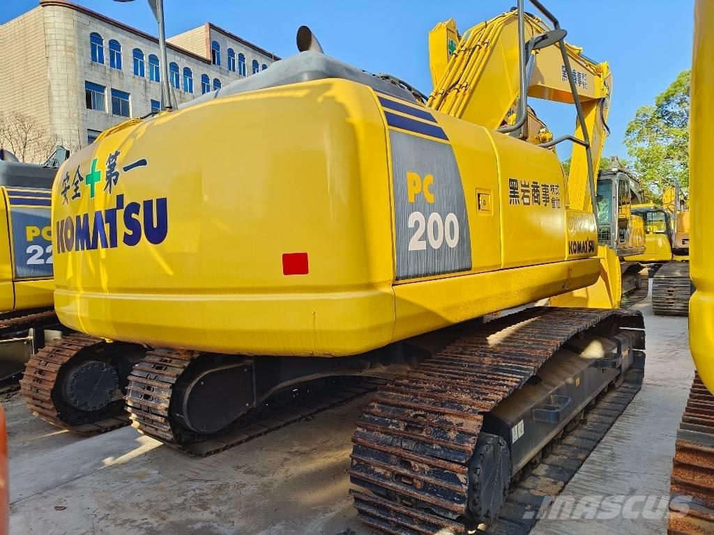 Komatsu PC 200-8 Гусеничные экскаваторы