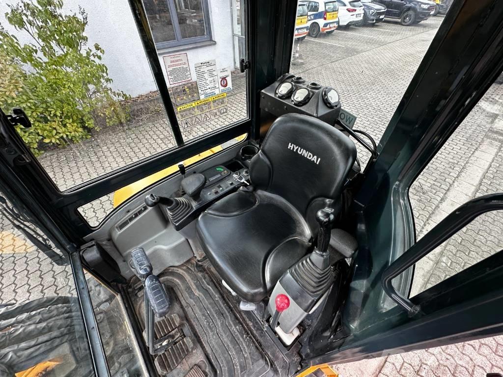 Hyundai R35Z 9 Мини-экскаваторы