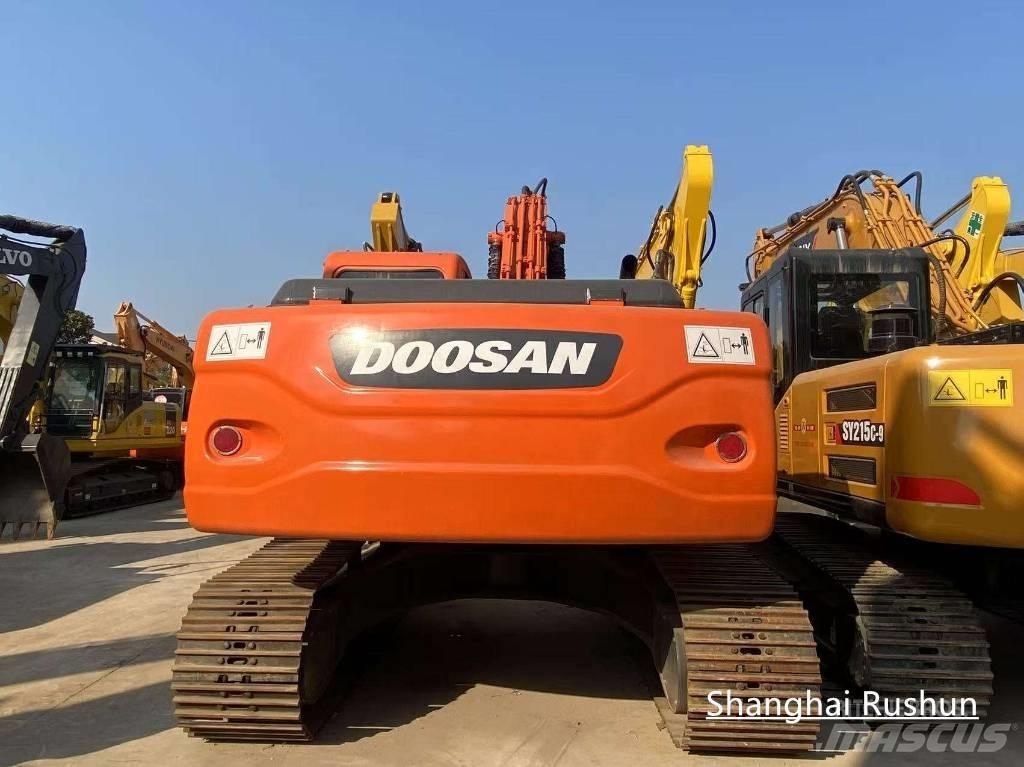 Doosan 225LC-9 Гусеничные экскаваторы