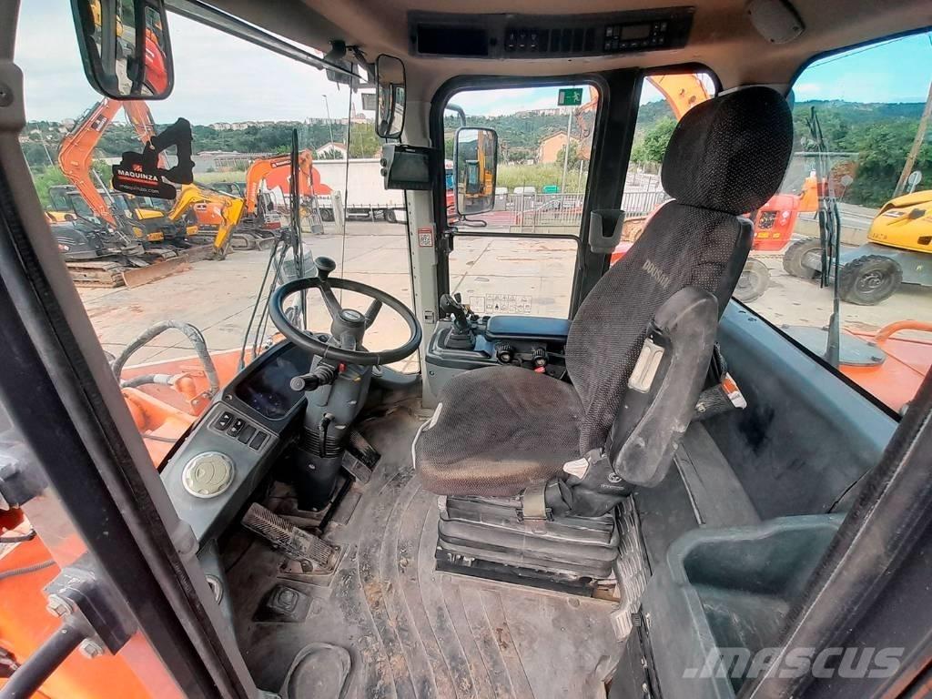 Doosan DL 250-3 Фронтальные погрузчики