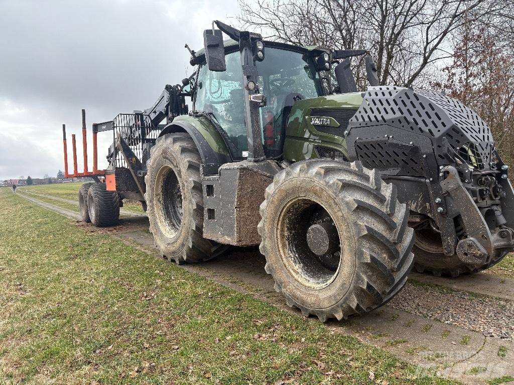 Valtra Q 305 Трактора