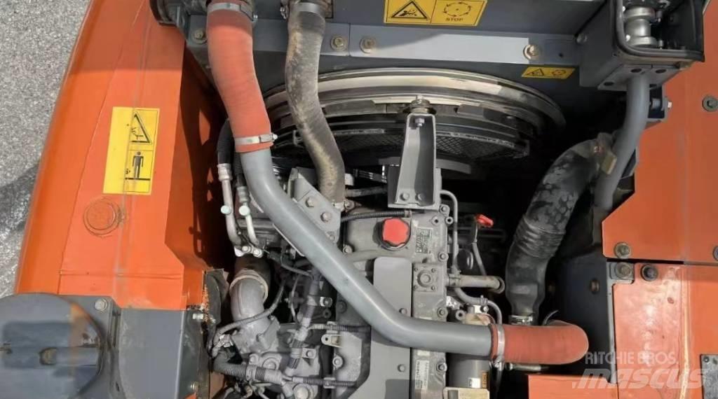 Hitachi ZX 110 Гусеничные экскаваторы
