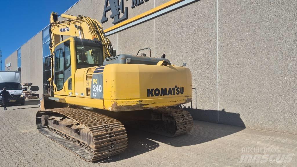 Komatsu PC240LC-8K Гусеничные экскаваторы