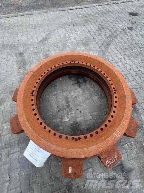 CAT 6040 SPROCKET Гусеницы и цепи