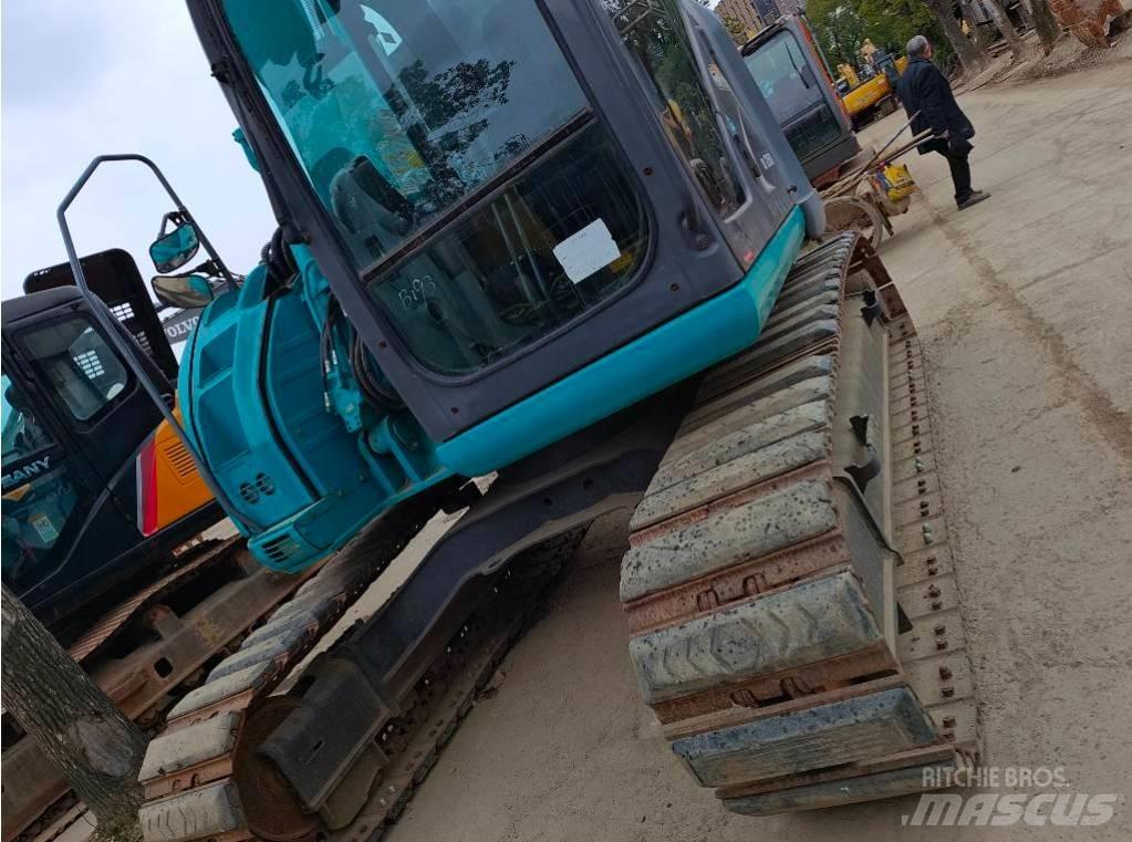 Kobelco SK 135 SR Гусеничные экскаваторы