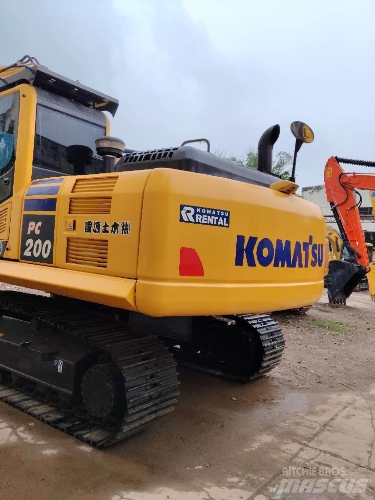 Komatsu PC200-8 Гусеничные экскаваторы
