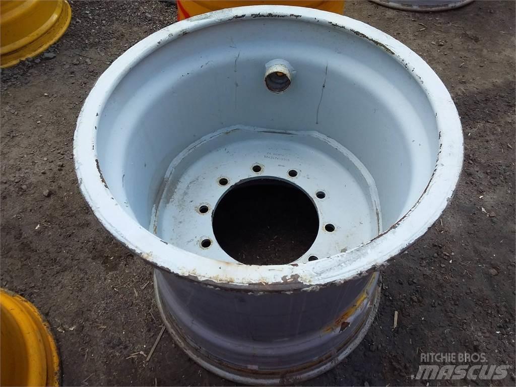 Valmet 801 24x26,5 Шины и колёса