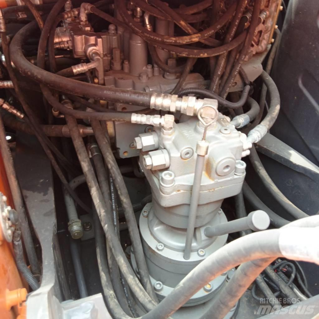 Hitachi ZX 120 Гусеничные экскаваторы