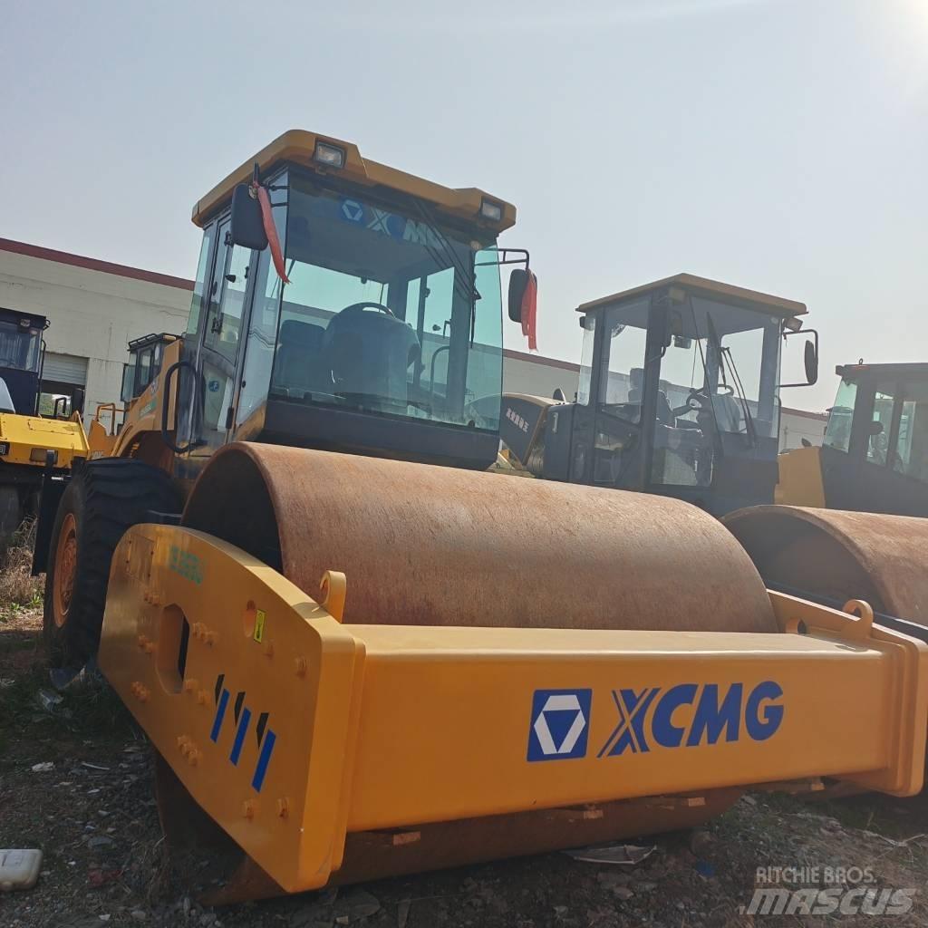 XCMG XS 263 J Грунтовые катки