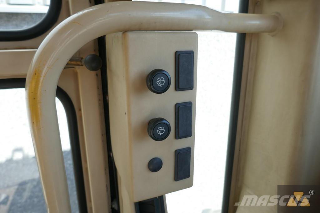 CAT 12H Грейдеры