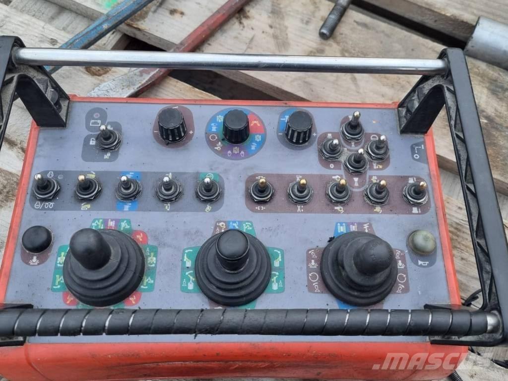 Sandvik Dino DC400Ri Буровые вышки