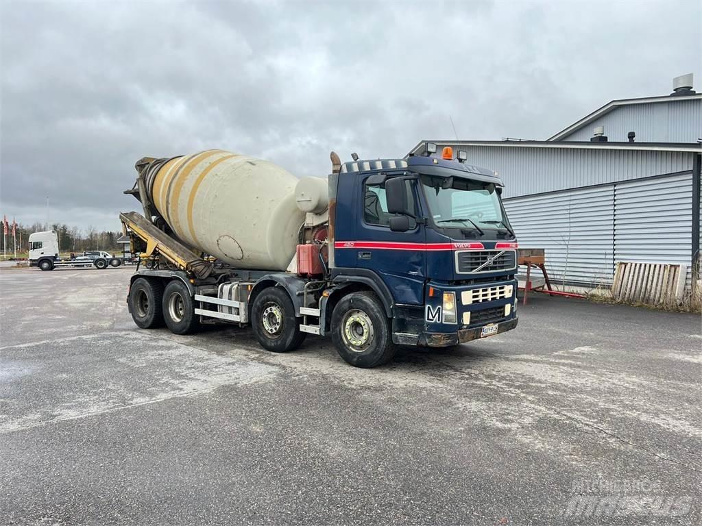 Volvo FM12 8X4 Автобетоносмесители
