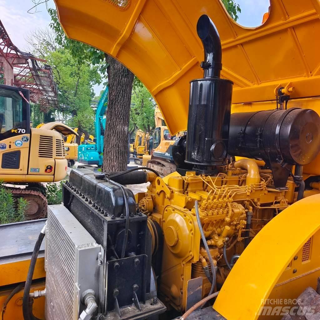 XCMG XS 223 J Грунтовые катки