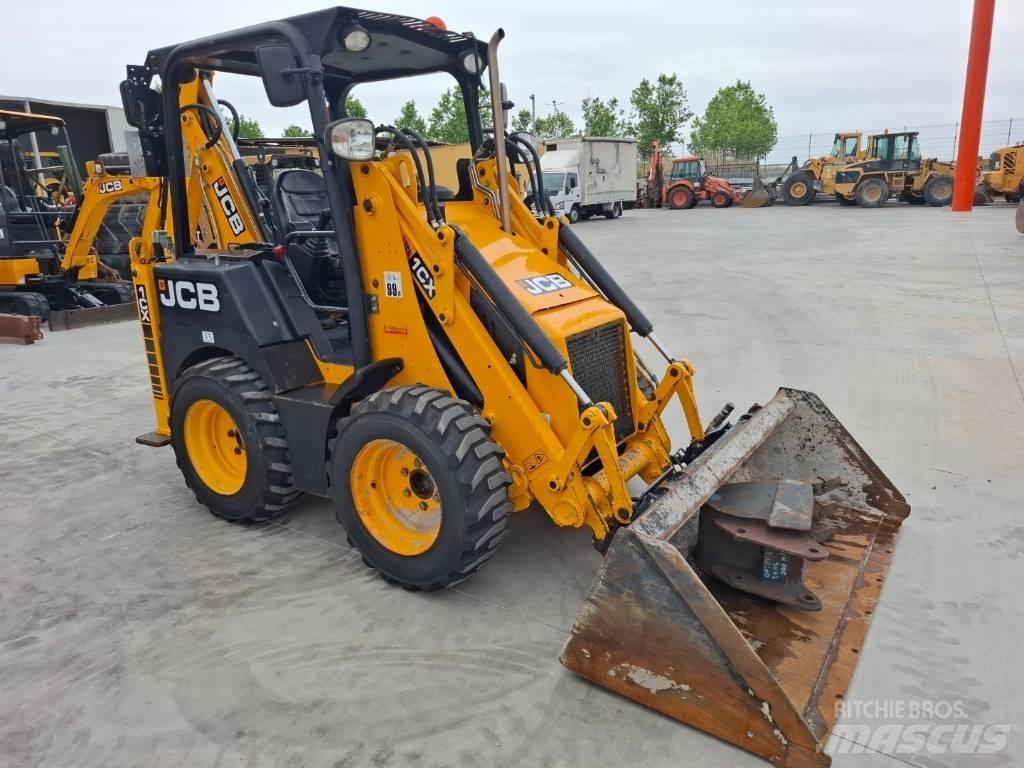 JCB 1 CX Экскаваторы-погрузчики